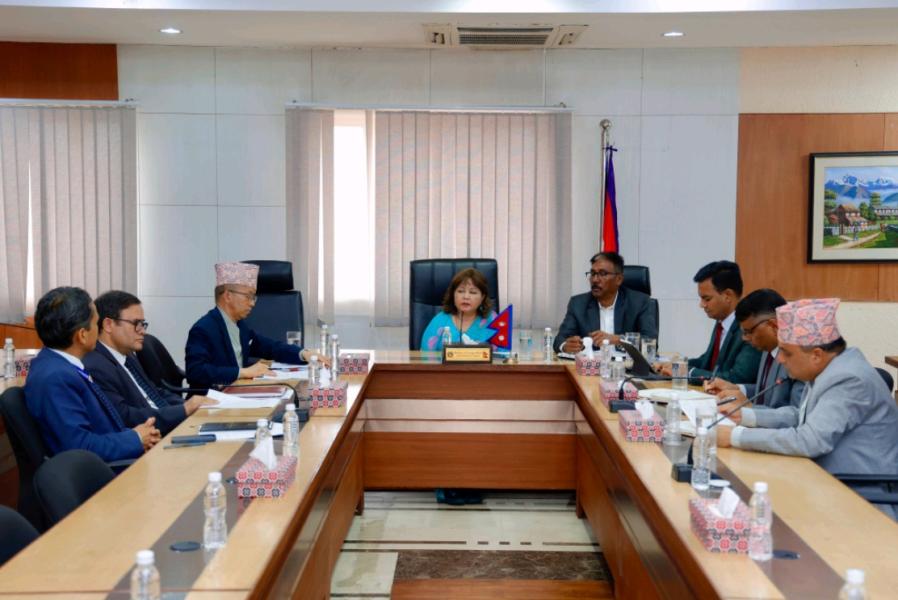 नेपालीलाई इजरायल र इरानबाट उद्धार गर्ने तयारीमा छौँः परराष्ट्रमन्त्री