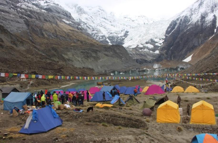 अन्नपूर्ण प्रथम आधार शिविरमा जाने पर्यटक बढे