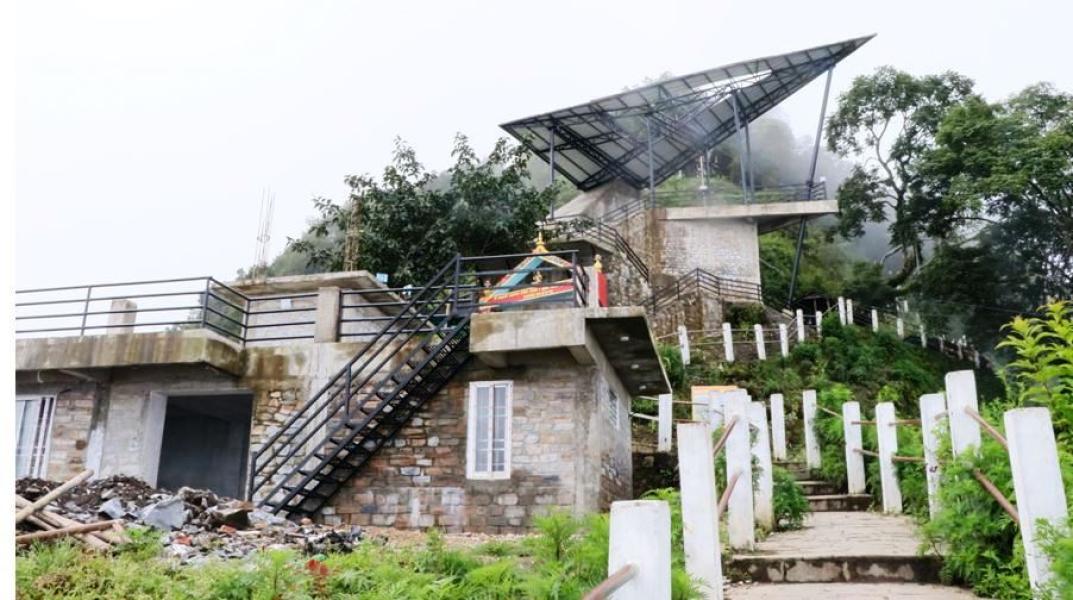 भौतिक संरचनाले कुरुप बन्दै पर्यटकीयस्थल मझुवागढी