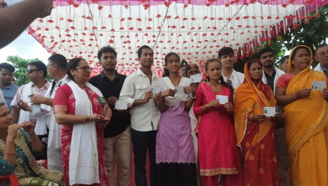 घरदैलोमा नागरिकता वितरणले सेवाग्राही उत्साहित