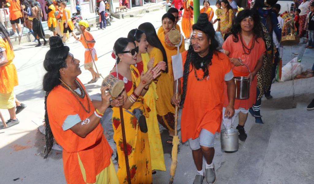 बेनी बजारमा परम्परागत जोगी नाच प्रदर्शन