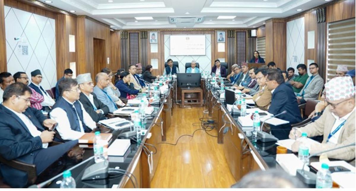 कार्यप्रगति देखिनेगरी ठूला आयोजनालाई अगाडि बढाउनु पर्नेमा मन्त्री खड्काकाे जाेड