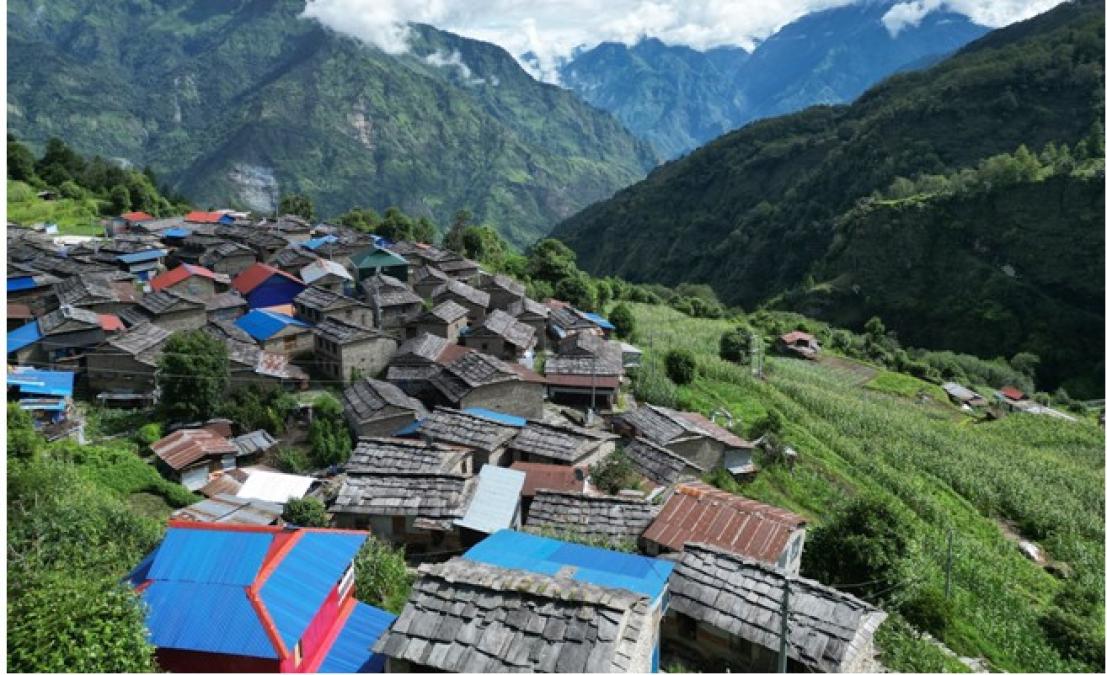 बसाइँसराइले रित्तिदै गाउँ