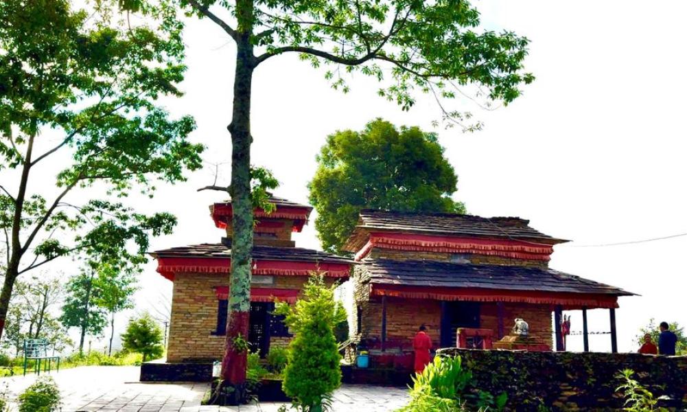 बाटुलेचौरमा पर्यटन प्रवर्द्धन गर्न पूर्वाधार निर्माण गरिँदै