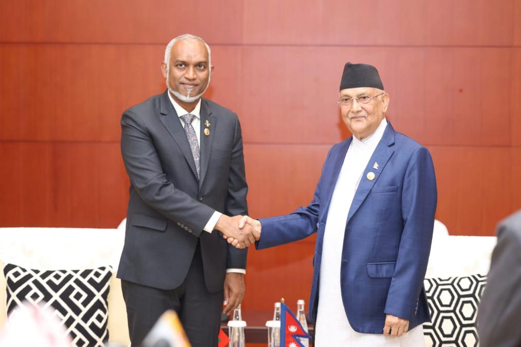 प्रधानमन्त्री केपी शर्मा ओली र गणतन्त्र माल्दिभ्सका राष्ट्रपति डा मोहमद मिज्जुबीच दुईपक्षीय भेटवार्ता