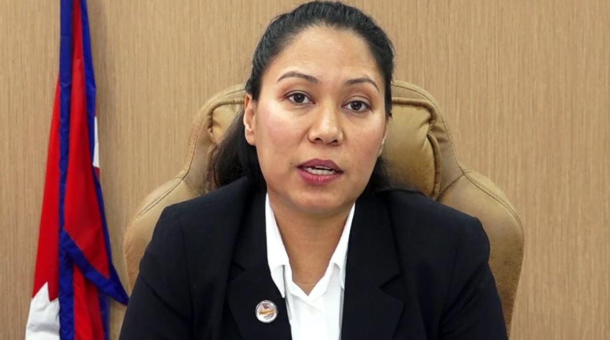 रास्वपा नेतृ सुमनाले त्यागिन् पार्टी