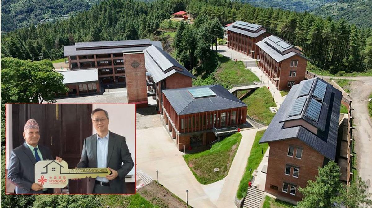 पुनर्निर्माण गरिएको जिरी माध्यमिक विद्यालय चिनियाँ राजदुतबाट हस्तान्तरण