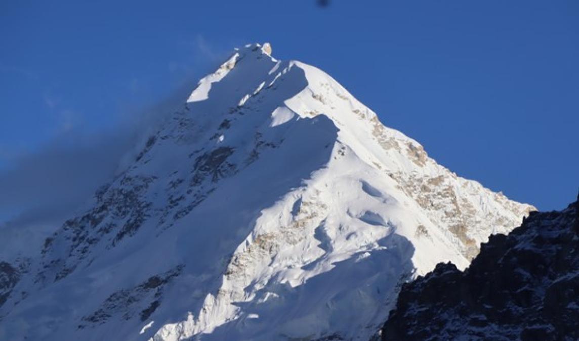 यस याममा ३०० विदेशी पर्यटकद्वारा कञ्चनजङ्घा हिमाल क्षेत्र भ्रमण