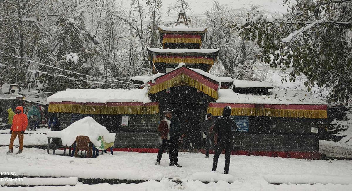 मुक्तिनाथ लगायत उपल्लो मुस्ताङमा हिमपात