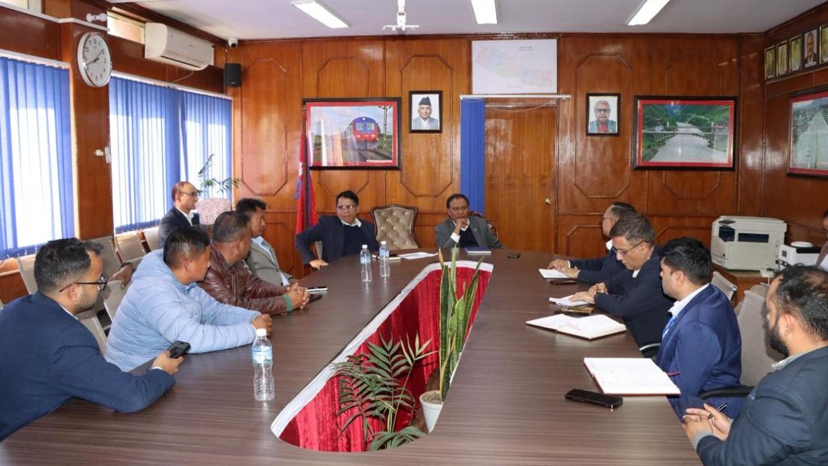 एकपछि अर्को नयाँ माग थपिंदा बञ्जरेबासीसँगको वार्ता निश्कर्षविहीन