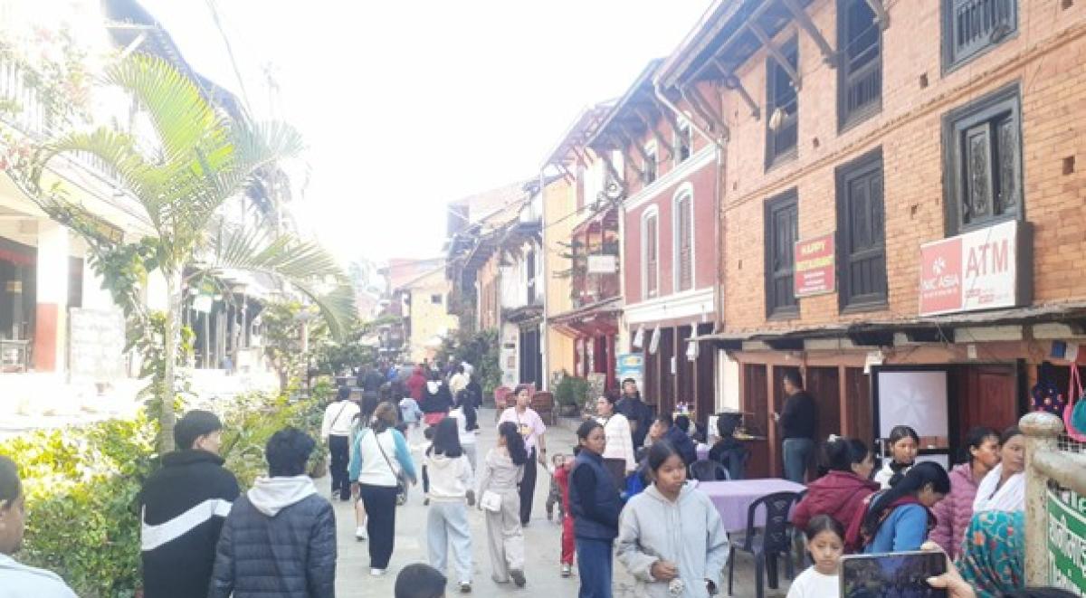 बन्दीपुरका होटलमा पर्यटक  भरिभराउ हुँदा व्यवसायी उत्साहित