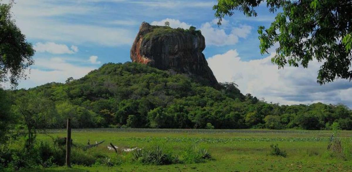 श्रीलङ्काको पर्यटनबाट आम्दानी दुई अर्ब अमेरिकी डलरभन्दा बढी