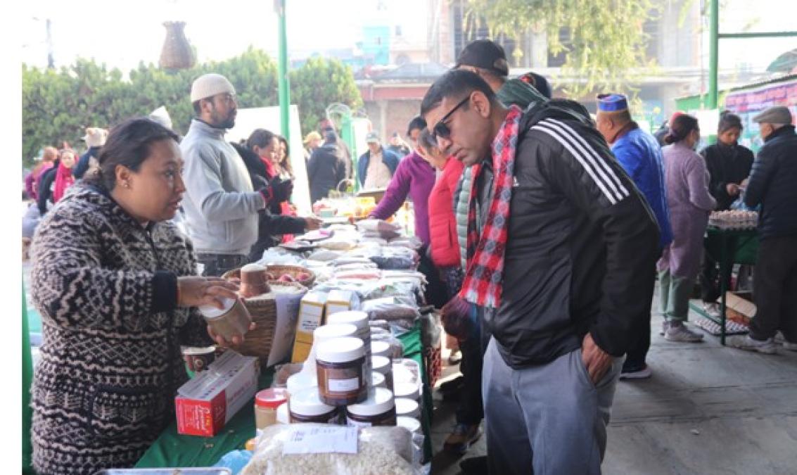 स्थानीय उत्पादन प्रवर्द्धन गर्न गोङ्गबुमा कृषि मेला