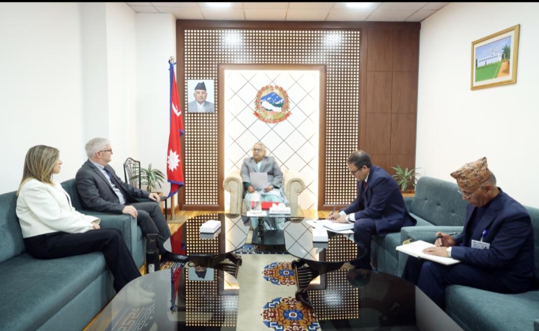 प्रधानमन्त्री सुशीला कार्कीसँग इजरायली राजदूतको शिष्टाचार भेट