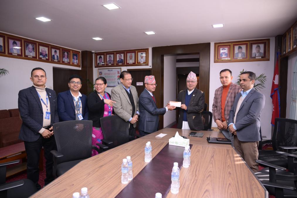 पुनर्निर्माण कोषमा नागरिक लगानी कोषको ५१ लाख सहयोग