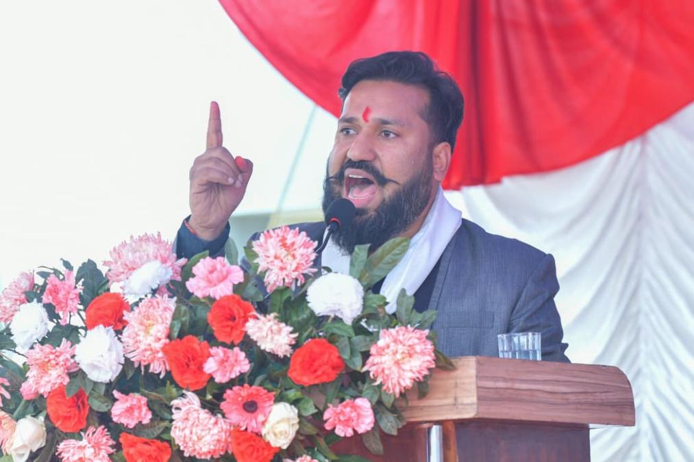 दीपेन्द्र अग्रवालको एमाले प्रवेश : पूँजी बजार सुधारको ठोस रोडम्याप निर्माणतर्फ एक कदम