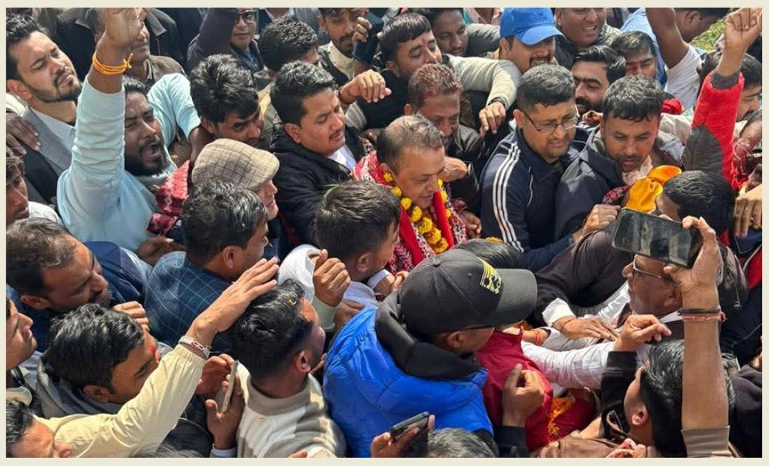 सर्लाही पुगे काँग्रेस सभापति गगन थापा