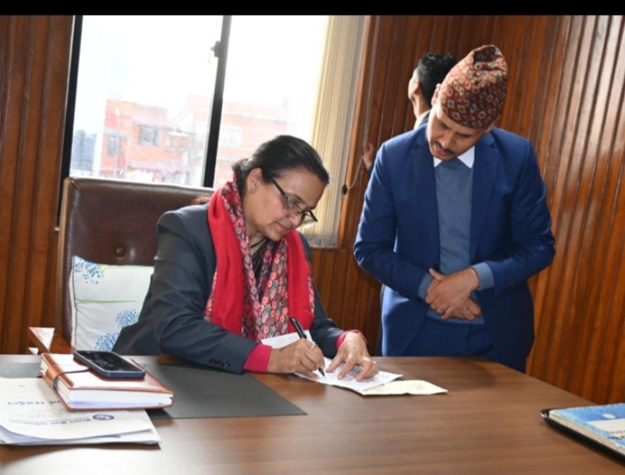 बीमा प्राधिकरण अध्यक्ष पौडेलबाट पदभार ग्रहण