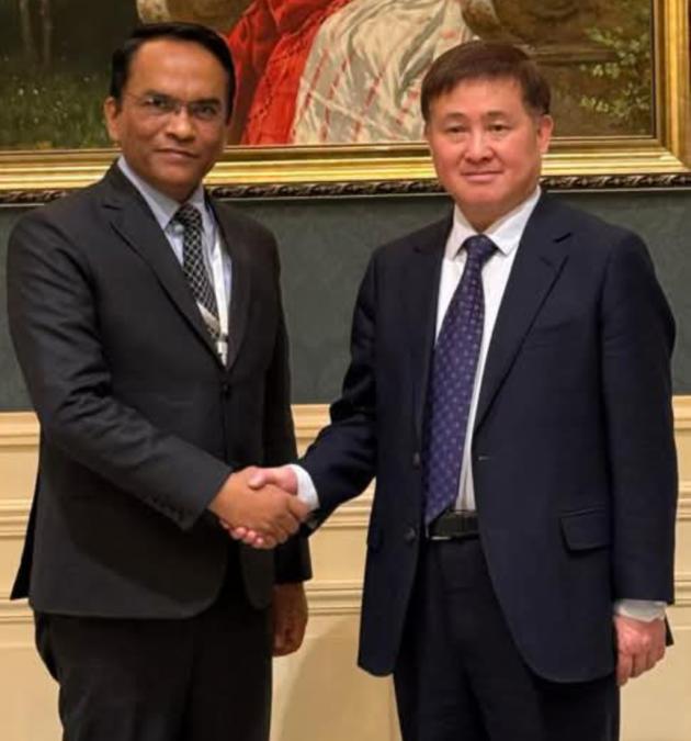 गभर्नर पौडेल र पिपुल्स बैंक अफ चाइनाका गभर्नर फानबीच भेटवार्ता