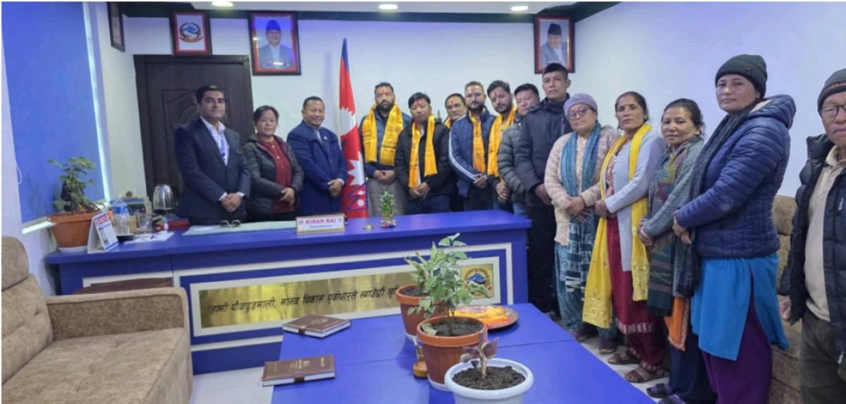 पौवादुङमाबाट करसम्बन्धी सेवा प्रवाह