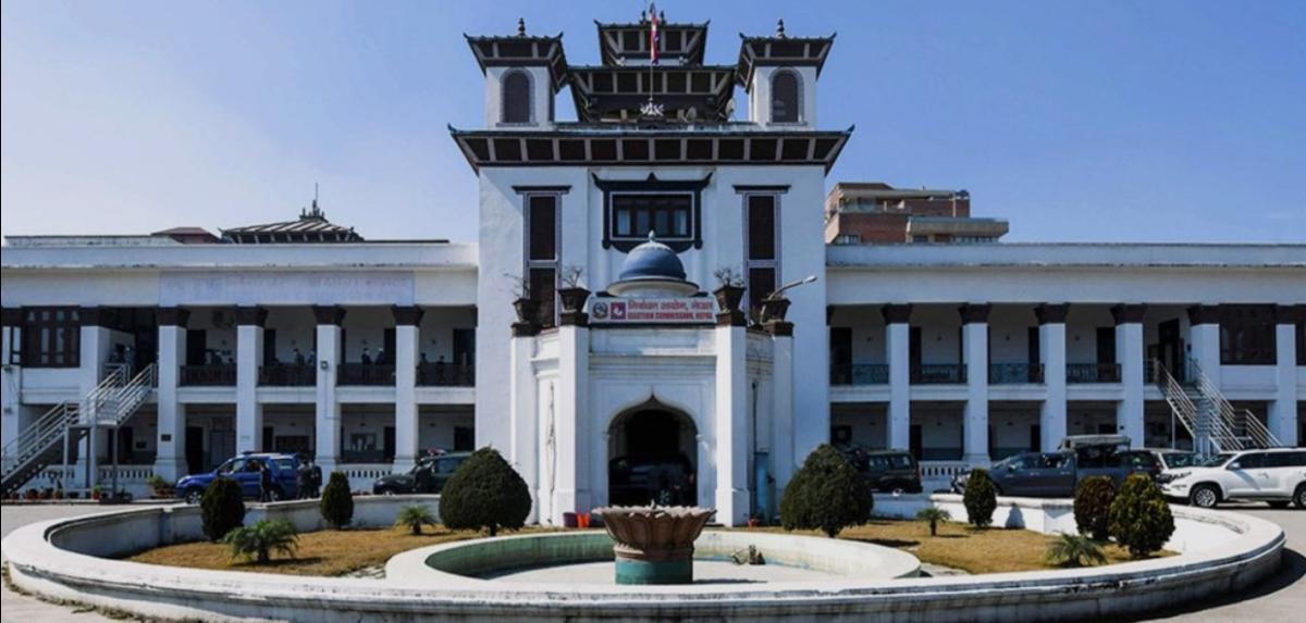 निर्वाचन आउन एक दिन बाँकीः सार्वजनिक बिदाका दिन आवश्यक व्यवस्था मिलाइएको आयोगको भनाइ